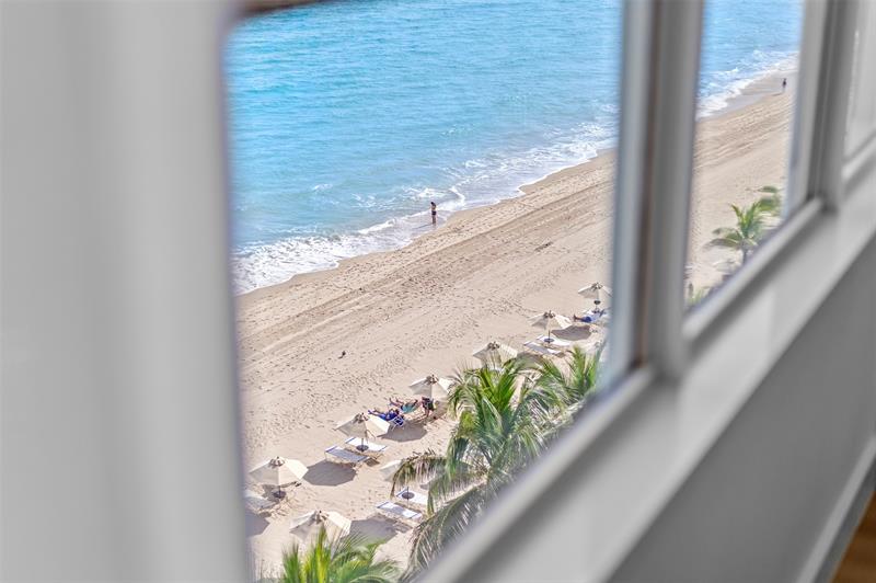 Image 49 of 62 For 3410 Galt Ocean Dr  702n