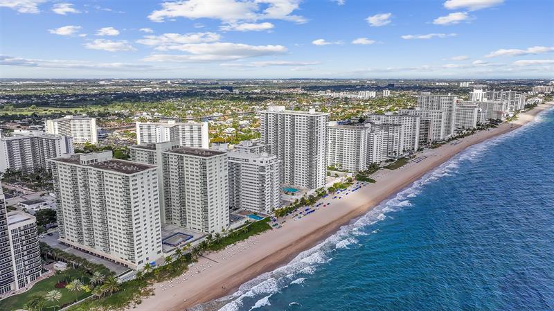 Image 52 of 62 For 3410 Galt Ocean Dr  702n