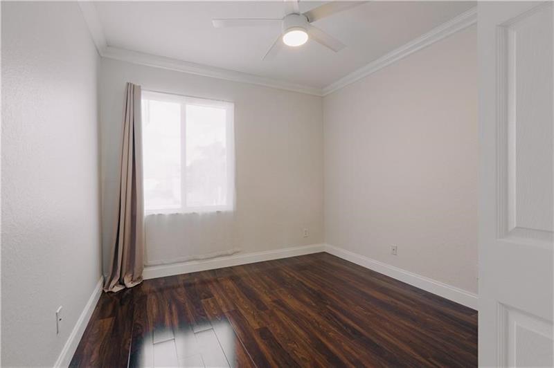 Image 21 of 33 For 7682 19th Street