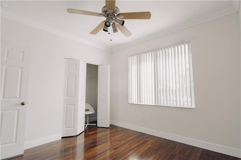 Image 25 of 33 For 7682 19th Street