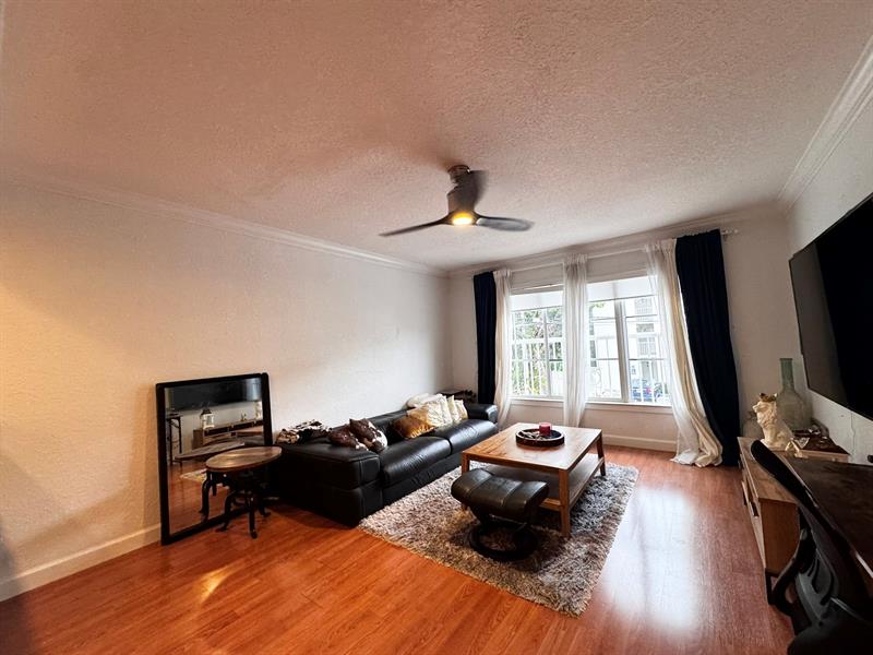 Image 11 of 23 For 151 16th Ave  230