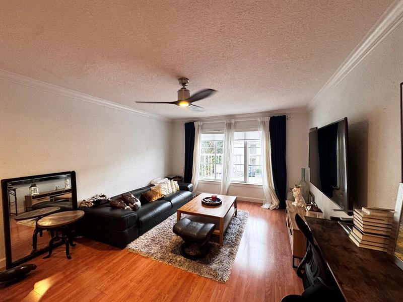 Image 13 of 23 For 151 16th Ave  230