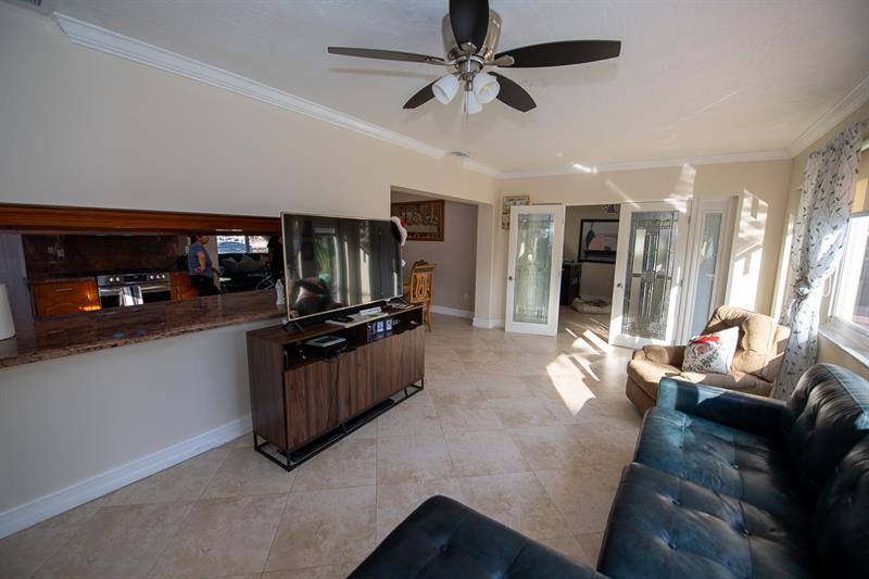 Image 12 of 42 For 11040 16th St