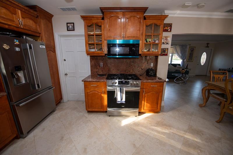 Image 17 of 42 For 11040 16th St