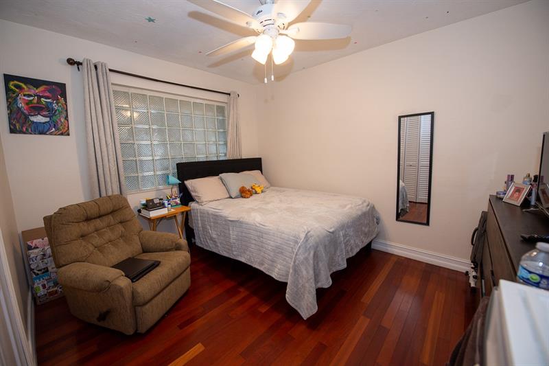 Image 24 of 42 For 11040 16th St