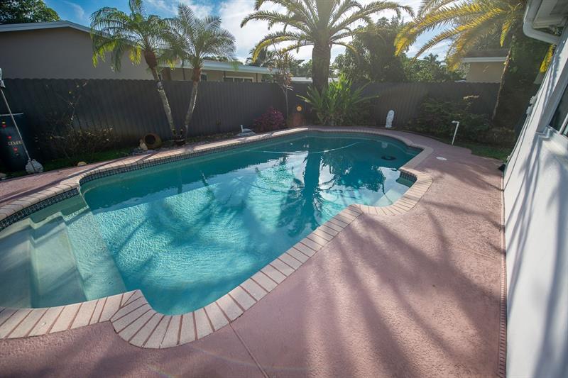 Image 39 of 42 For 11040 16th St