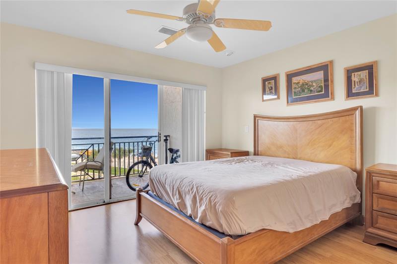 Image 12 of 35 For 3939 Ocean Dr  502a