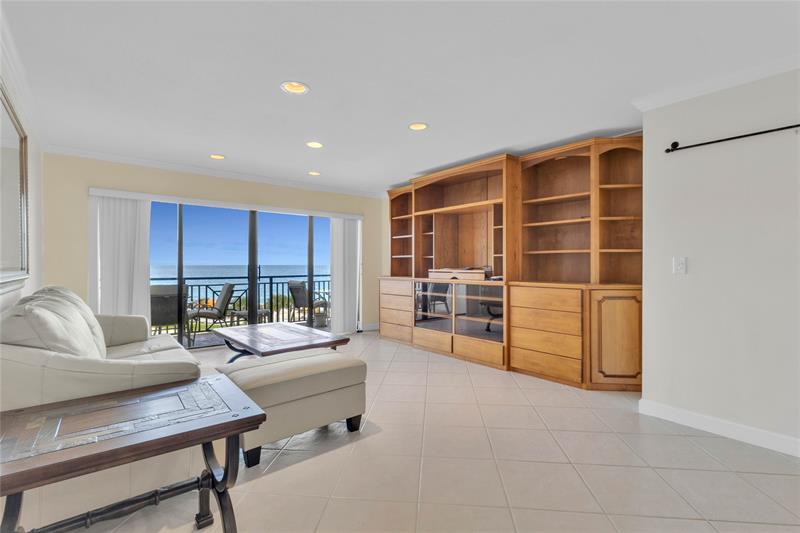 Image 4 of 35 For 3939 Ocean Dr  502a