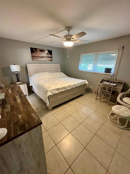 Image 15 of 26 For 325 11th Ter  107