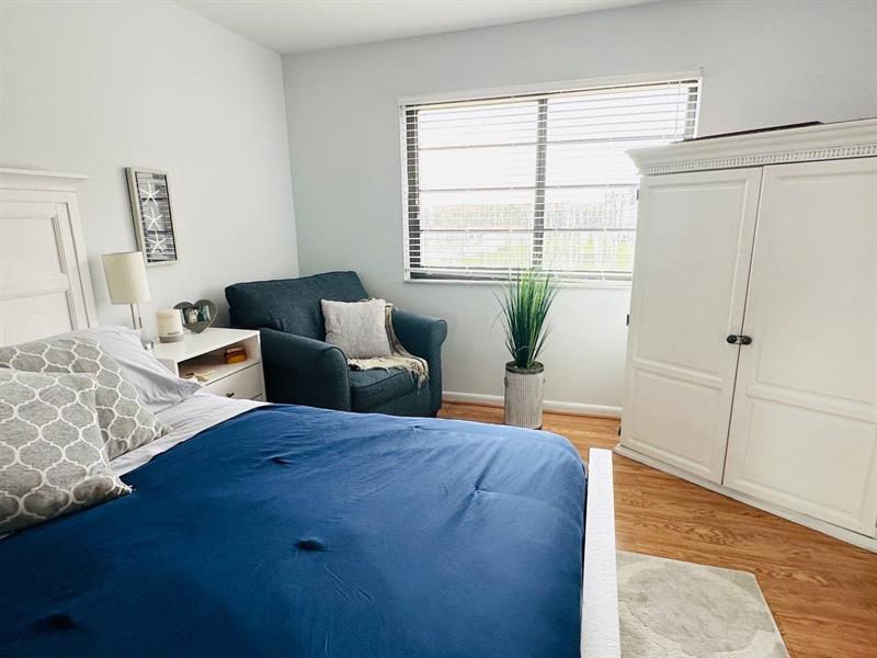 Image 25 of 32 For 9300 8th St  214