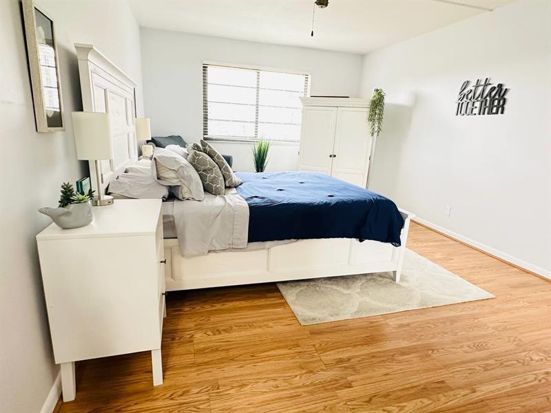 Image 26 of 32 For 9300 8th St  214