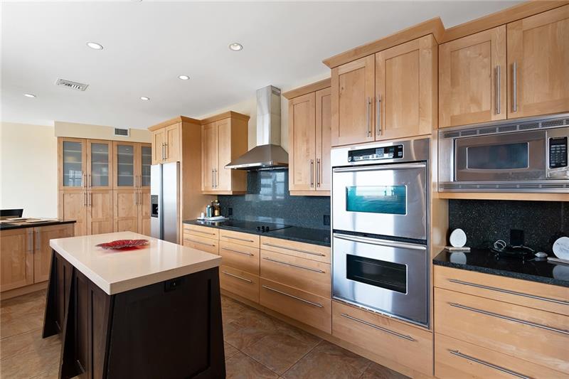 Image 18 of 84 For 3430 Galt Ocean Dr  Ph1