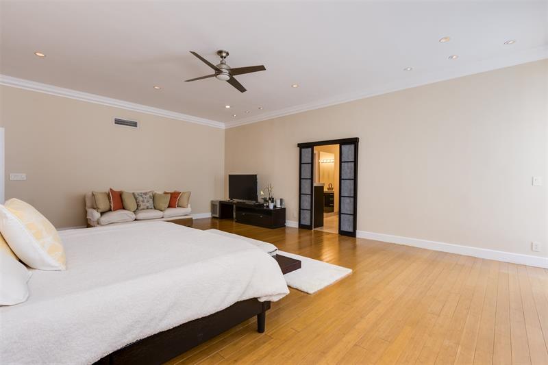 Image 23 of 84 For 3430 Galt Ocean Dr  Ph1