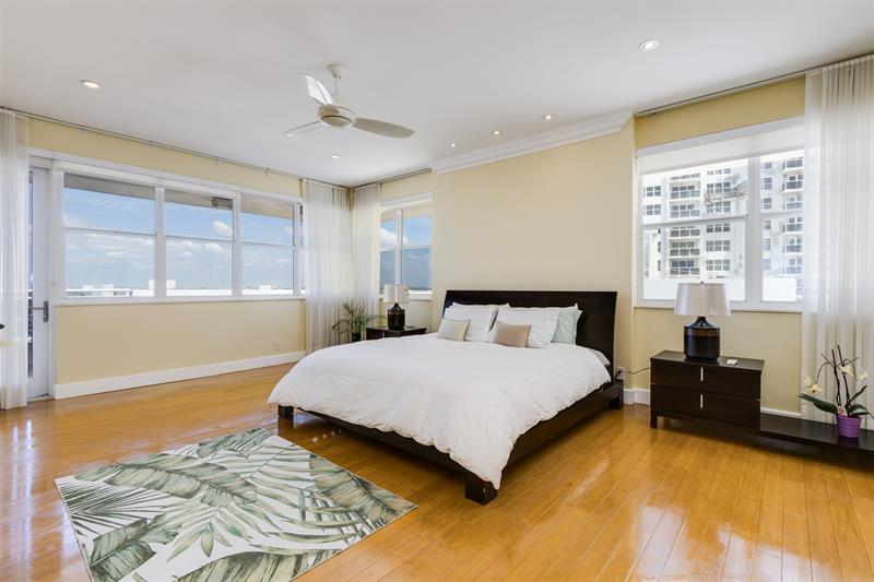 Image 26 of 84 For 3430 Galt Ocean Dr  Ph1