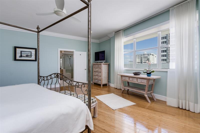 Image 39 of 84 For 3430 Galt Ocean Dr  Ph1