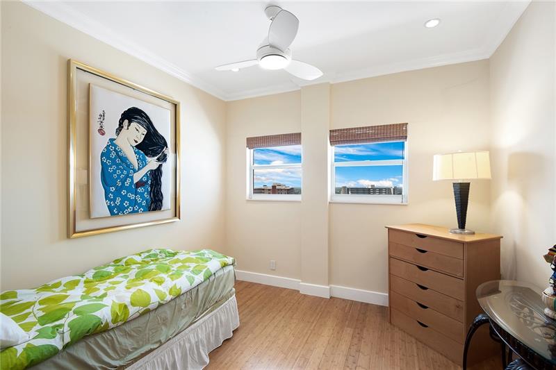 Image 44 of 84 For 3430 Galt Ocean Dr  Ph1