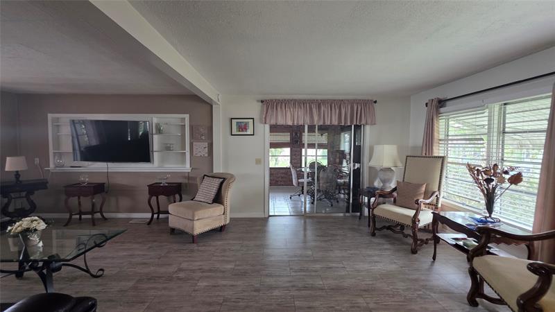 Image 17 of 35 For 1931 85th Ave