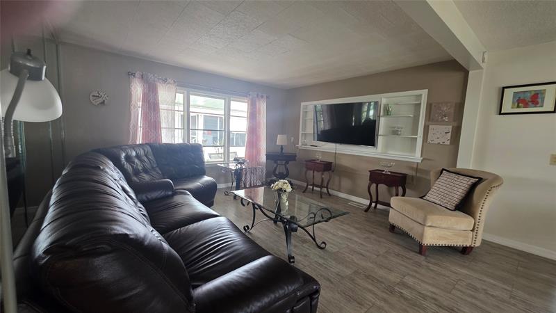 Image 18 of 35 For 1931 85th Ave