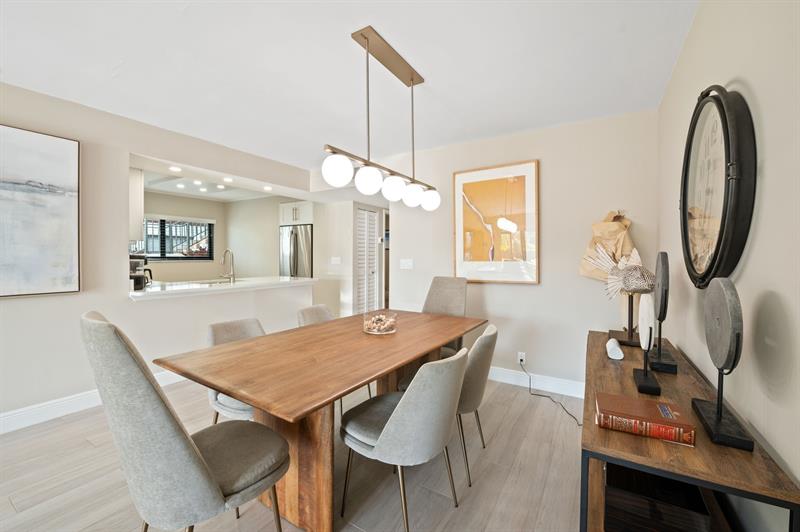 Image 10 of 31 For 15451 Pembridge Dr  206