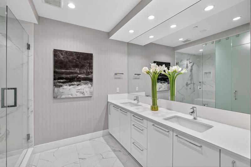 Image 24 of 51 For 100 Las Olas Blvd  3004