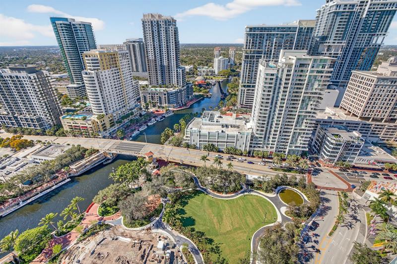 Image 45 of 51 For 100 Las Olas Blvd  3004