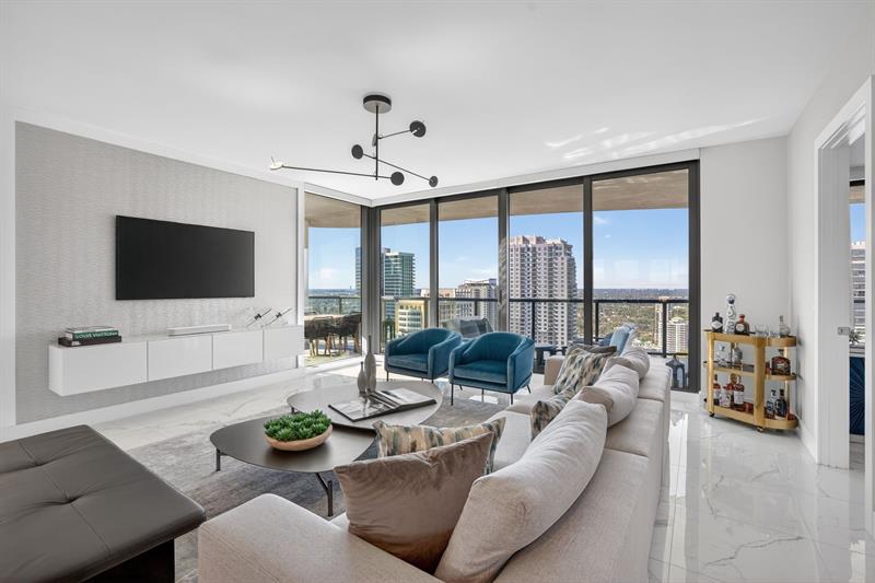 Image 5 of 51 For 100 Las Olas Blvd  3004