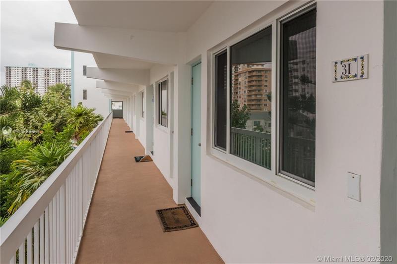 Image 3 of 13 For 1801 Surf Rd  2c