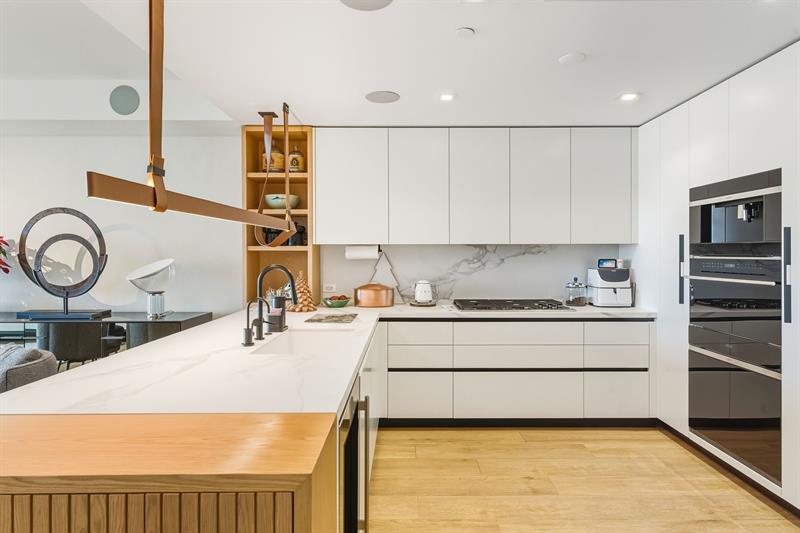 Image 10 of 69 For 1116 Ocean Blvd  1506