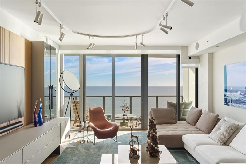 Image 2 of 69 For 1116 Ocean Blvd  1506