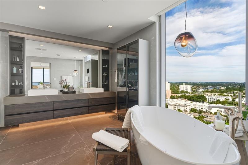 Image 21 of 69 For 1116 Ocean Blvd  1506