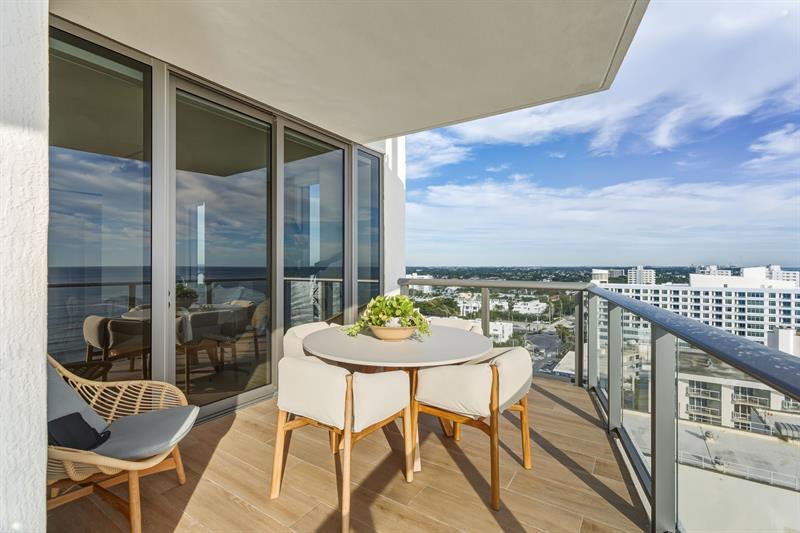 Image 29 of 69 For 1116 Ocean Blvd  1506