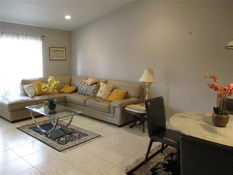 Image 10 of 18 For 6145 Lake Hibiscus Dr  6145