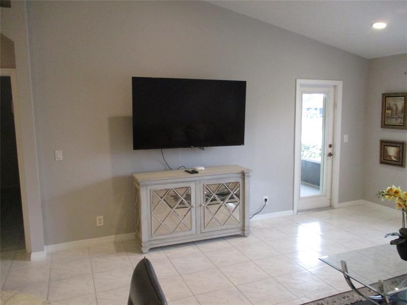 Image 12 of 18 For 6145 Lake Hibiscus Dr  6145