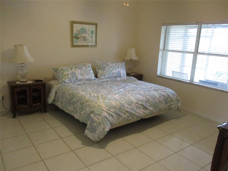 Image 13 of 18 For 6145 Lake Hibiscus Dr  6145