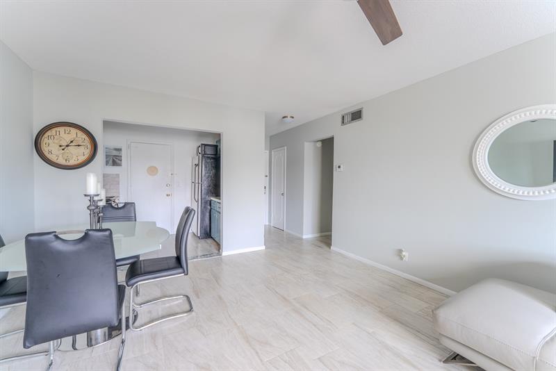 Image 5 of 18 For 6260 18th Ave  824