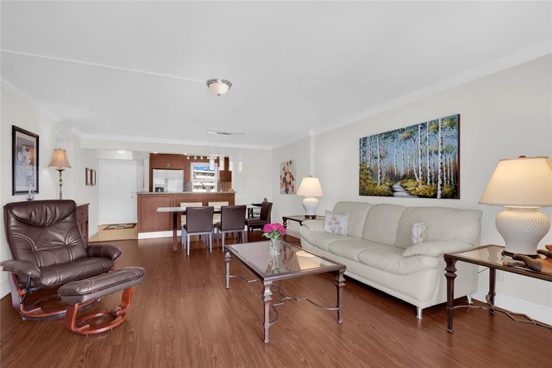 Image 12 of 21 For 311 3rd St  402