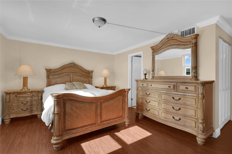 Image 14 of 21 For 311 3rd St  402