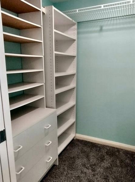 Image 16 of 17 For 123 Lakeshore 2042