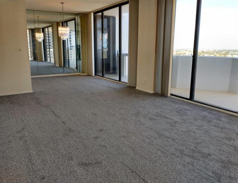 Image 5 of 17 For 123 Lakeshore 2042