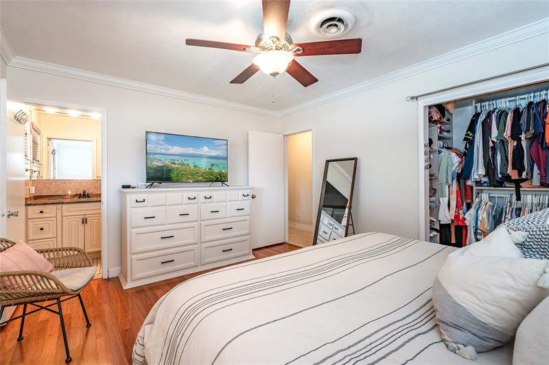 Image 14 of 24 For 1512 Hawthorne Cir