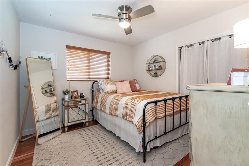 Image 16 of 24 For 1512 Hawthorne Cir