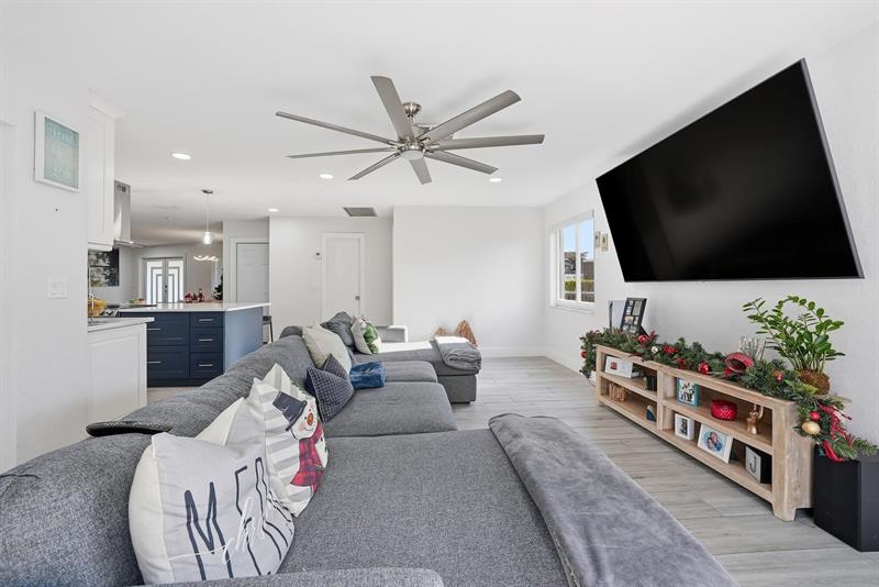 Image 13 of 29 For 5450 18th St