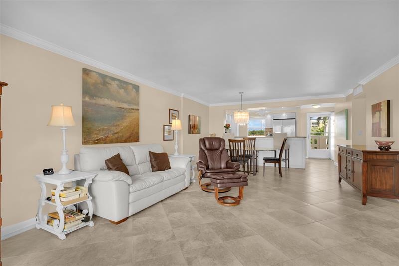 Image 10 of 21 For 321 3rd St  307