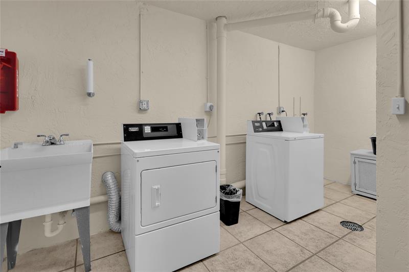 Image 17 of 21 For 321 3rd St  307