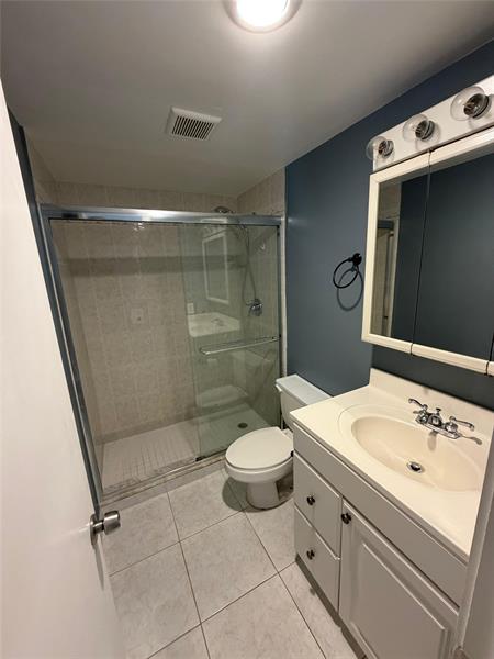 Image 11 of 11 For 5203 24th Ter  B-311