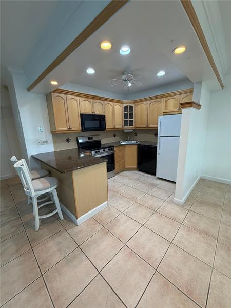 Image 3 of 11 For 5203 24th Ter  B-311