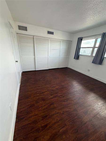 Image 7 of 11 For 5203 24th Ter  B-311