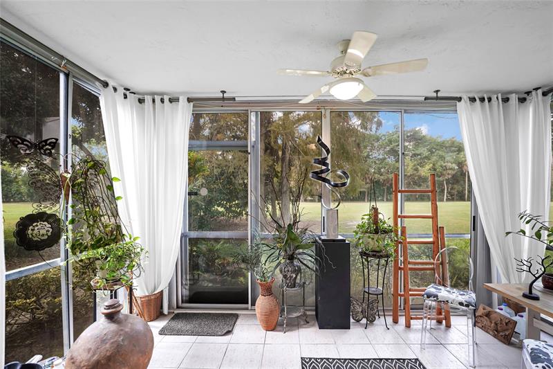 Image 35 of 74 For 933 Cypress Grove Dr 102