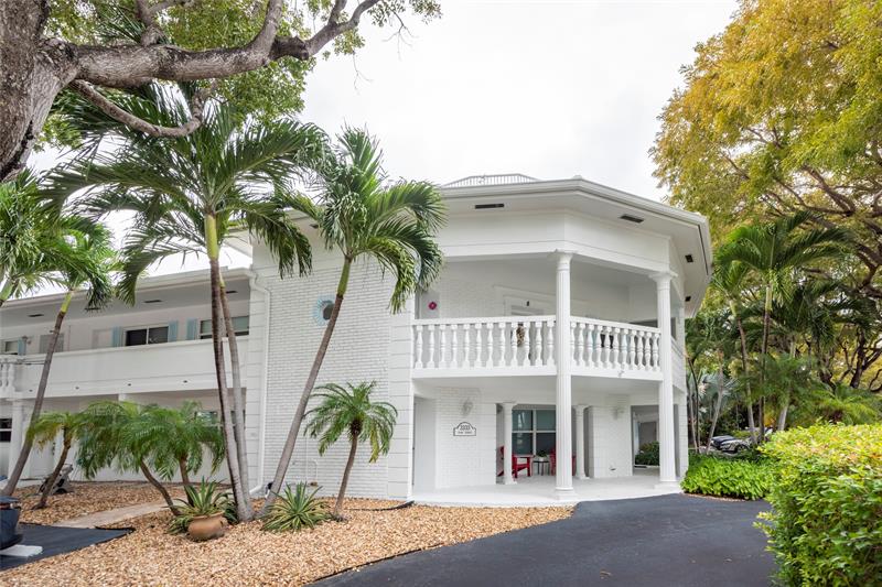 Image 10 of 29 For 3333 36th St 6