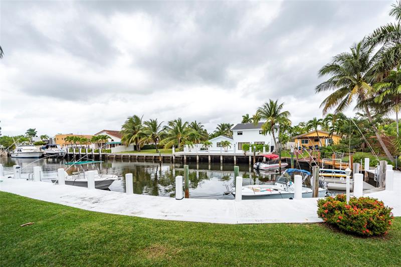 Image 2 of 29 For 3333 36th St 6